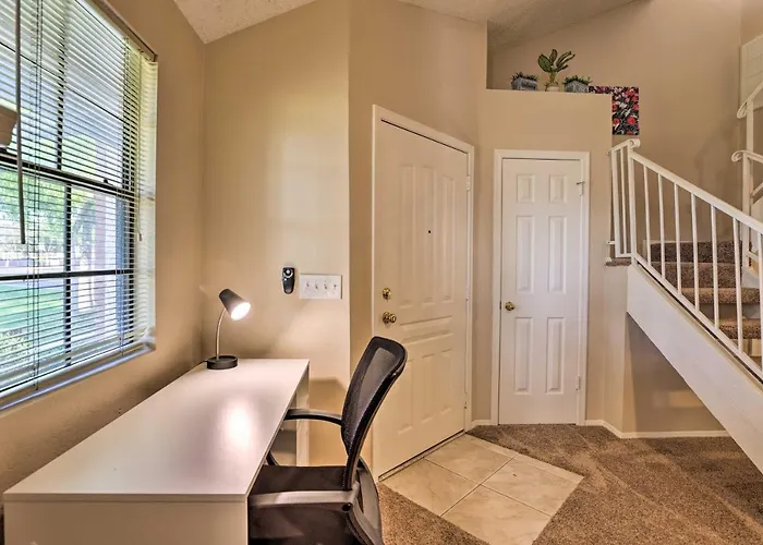 Holiday home < 1 Mi To Downtown Gilbert: W/ Pool Access! *