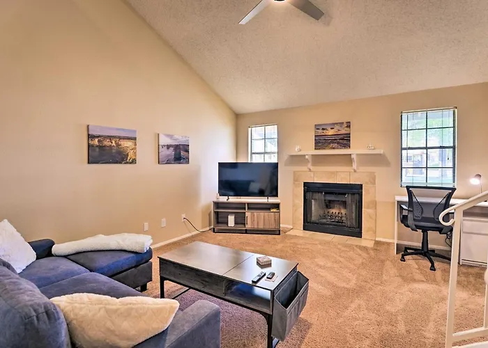 < 1 Mi To Downtown Gilbert: W/ Pool Access! Holiday home *