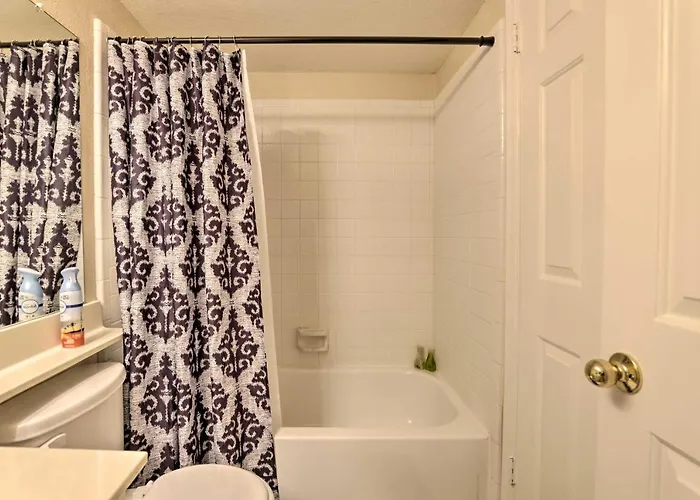 Holiday home < 1 Mi To Downtown Gilbert: W/ Pool Access! *