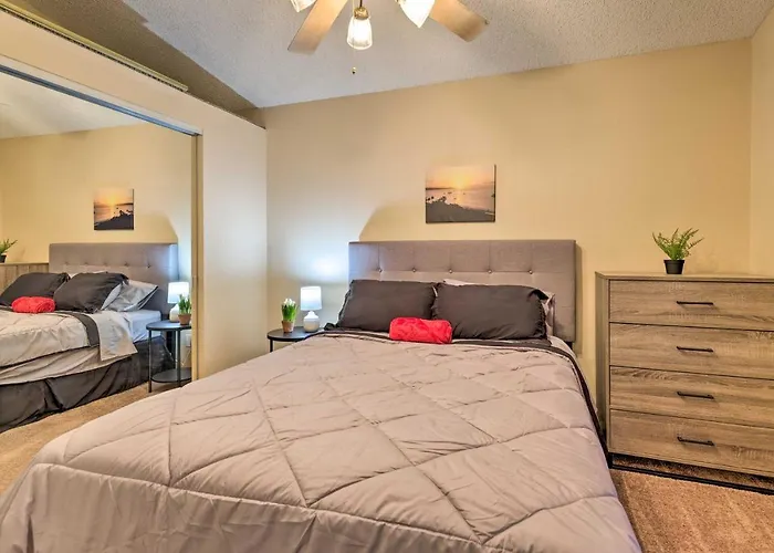 Holiday home < 1 Mi To Downtown Gilbert: W/ Pool Access! *