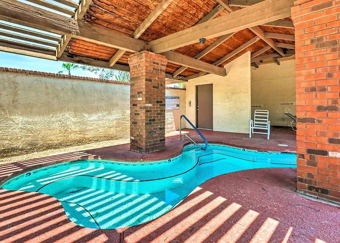 Holiday home < 1 Mi To Downtown Gilbert: W/ Pool Access! Gilbert